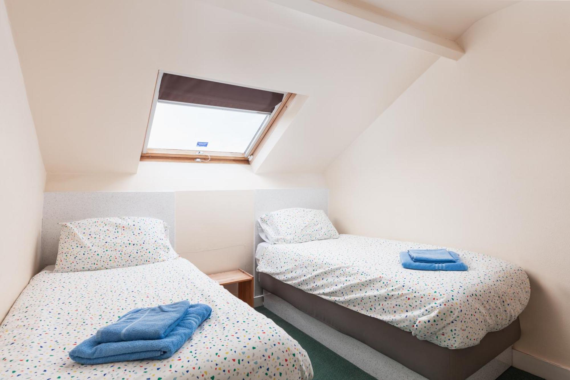 Two-Bedroom Apartment Sea View,1559072626:JPEG